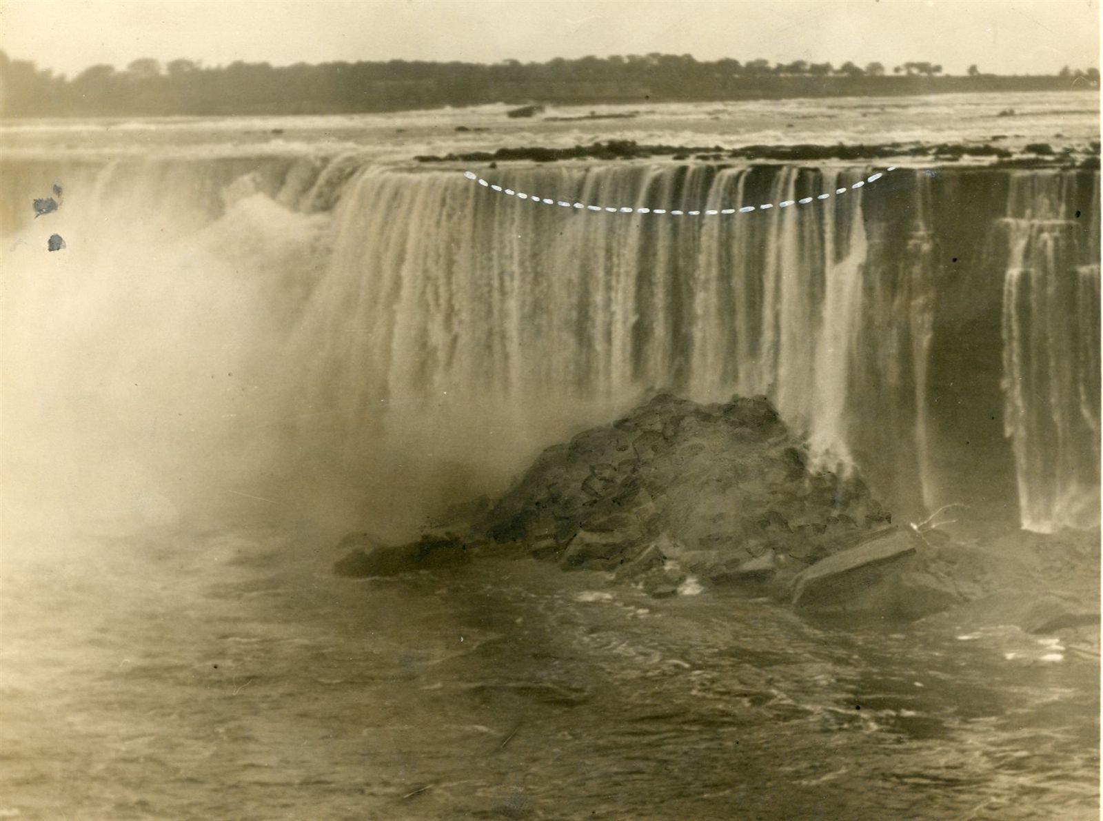 A look back: 300 years of Niagara Falls